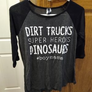 Boy mama shirt size small